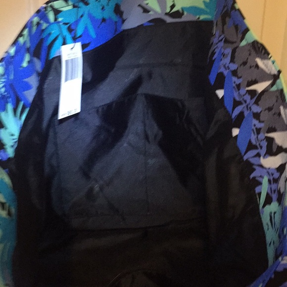 💙NWT Vera Bradley Tote💙 - Picture 5 of 8